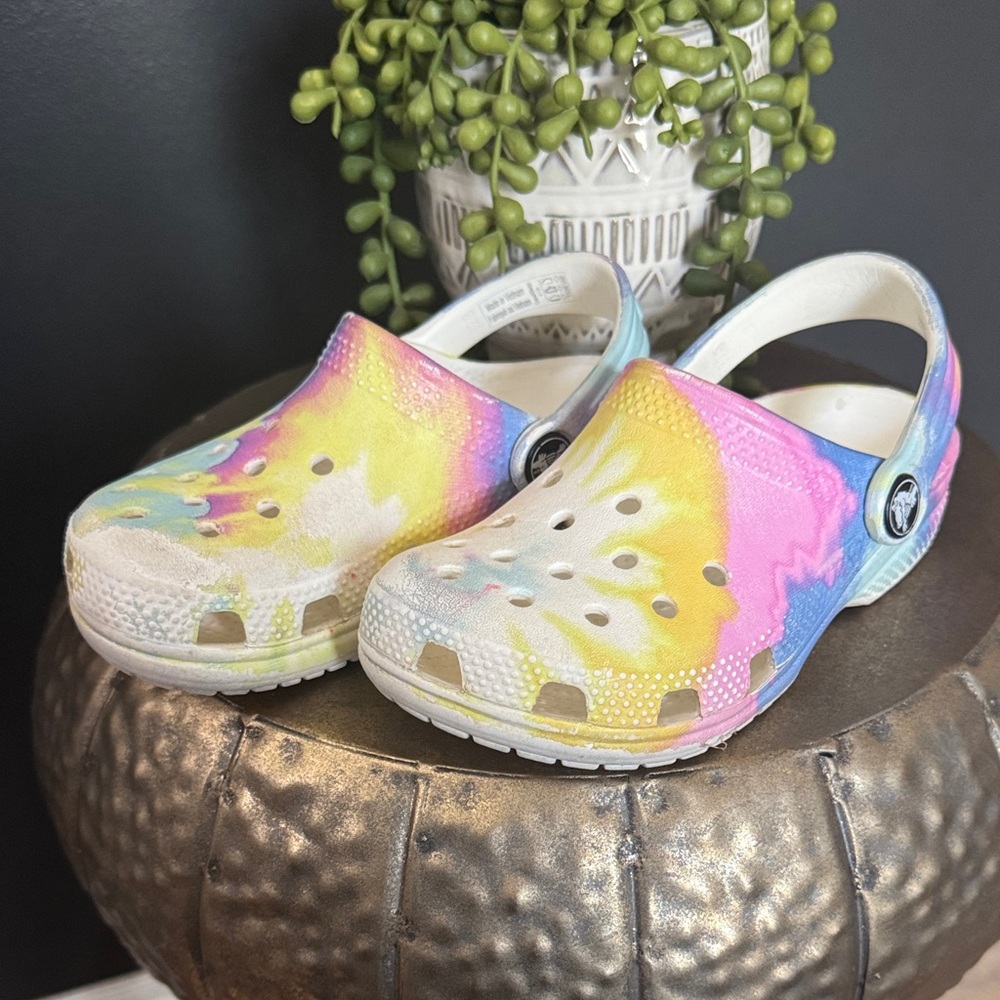 CROCS Kids Water Shoes in Rainbow Hues